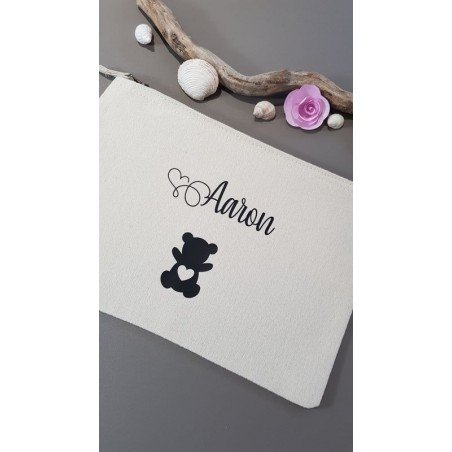 Pochette personnalisée naissance, un cadeau idéal, unique et utile